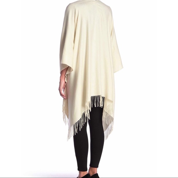 Ivory Stone Detail Solid Fringe Ryan’s Shrug - Picture 2 of 5